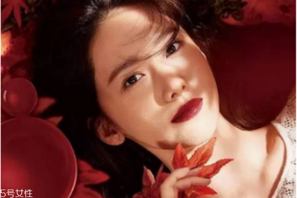 枫叶眼妆画法,秋天枫叶怎么画 枫叶眼妆画法,秋天枫叶怎么画