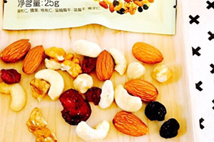 每日坚果一天可以吃几包,每日坚果一箱多少包