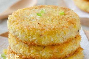 土豆饼可以用糯米粉吗?,土豆饼可以用糯米粉做吗