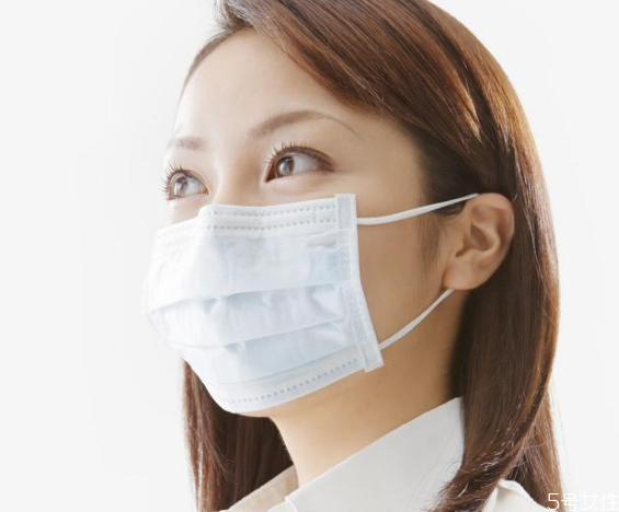 什么情况下要更换口罩(什么情况下需要更换口罩)