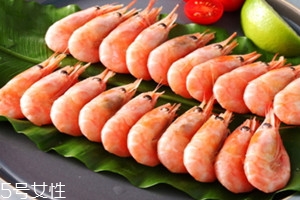 北极甜虾可以直接吃吗,熟冻甜虾可以直接吃吗
