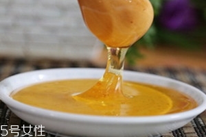 益母草蜂蜜什么颜色,益母草蜂蜜功效