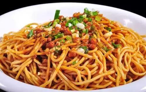 热干面是冷水下锅还是热水下锅,煮热干面是冷水下还是开水下 热干面是冷水下锅还是热水下锅,煮热干面是冷水下还是开水下