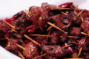 牙签牛肉是哪里的特产,牙签牛肉选哪里的牛肉