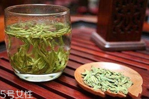 用什么放茶叶最好,在各种茶叶的冲泡程序中,茶叶的用量 用什么放茶叶最好,在各种茶叶的冲泡程序中,茶叶的用量