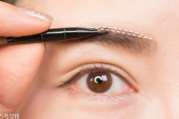 lamer眼霜白瓶绿瓶哪个好(lamer白瓶和绿瓶眼霜哪个好) lamer眼霜白瓶绿瓶哪个好(lamer白瓶和绿瓶眼霜哪个好)