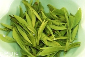 龙井和什么一起泡好,龙井茶可以和什么一起泡