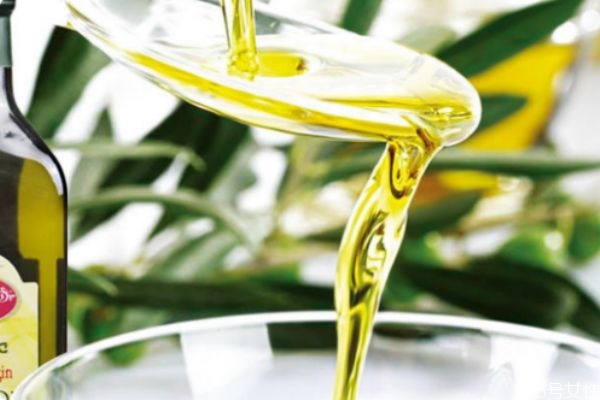 炒菜橄榄油哪个牌子好,厨道橄榄食用调和油怎么样