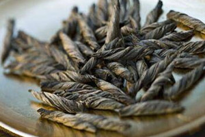 苦丁茶多少钱一斤啊,小叶苦丁茶多少钱一斤