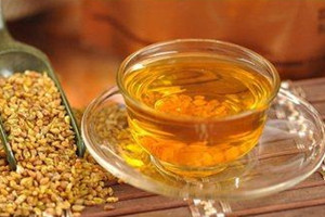 苦荞茶泡出来的水是什么颜色,黑苦荞茶泡水是什么颜色