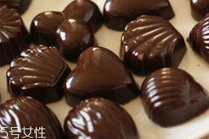 100%纯黑巧克力可以提神吗,黑色巧克力对身体有什么好处