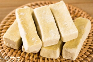 榴莲干不能和什么一起吃吗,榴莲跟什么不能吃在一起