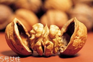 剥好的核桃仁能放多久,核桃仁能放多久