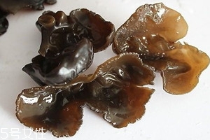 木耳要怎么洗,秋木耳怎么泡