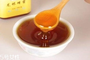 龙眼蜜和荔枝蜜哪个好的功效和作用,龙眼蜜和荔枝蜜哪个好 龙眼蜜和荔枝蜜哪个好的功效和作用,龙眼蜜和荔枝蜜哪个好