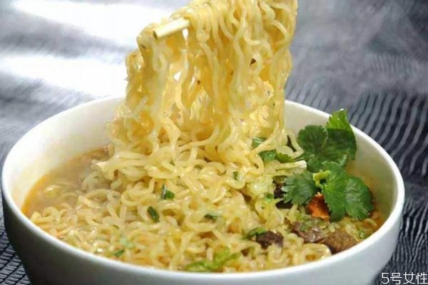 哪种方便面最好吃?,吃方便面对胃好吗