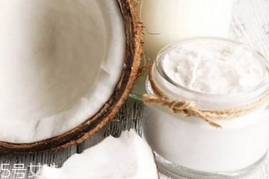 椰子油是什么颜色的,椰子油正常是什么颜色