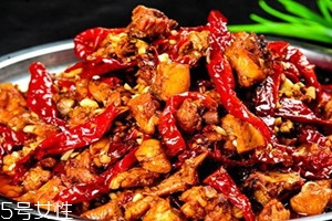 辣子鸡辣吗,辣子鸡辣不辣