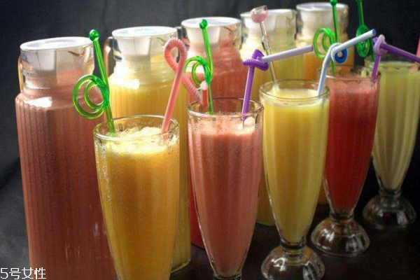 保湿才是护肤的第一大重点(什么护肤保湿效果最好)