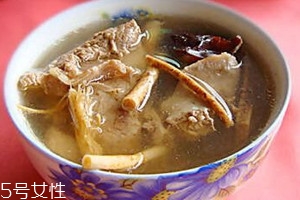 千斤拔杜仲煲猪尾的功效,千斤拔杜仲煲猪尾