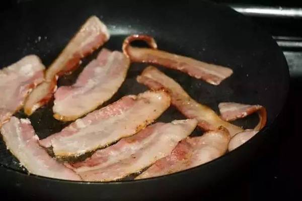 煎培根要注意什么(煎培根要注意什么) 煎培根要注意什么(煎培根要注意什么)