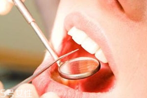 黄连治口腔溃疡吗,黄连能治口腔溃疡吗丁啉