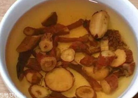 丹参和黄芪能一起喝吗,黄芪的功效和作用丹参和黄芪一起吃可以吗