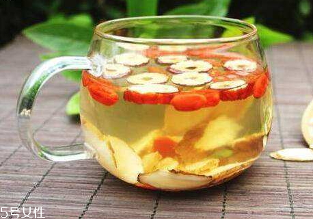 丹参和枸杞能一起泡水喝吗,丹参和枸杞泡水喝的功效和禁忌 丹参和枸杞能一起泡水喝吗,丹参和枸杞泡水喝的功效和禁忌