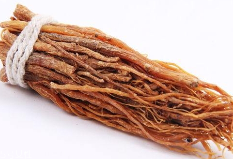 乌鸡炖红参做法大全,乌鸡炖红参须的功效