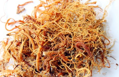 红参哪些人不宜吃,红参哪类人不宜吃