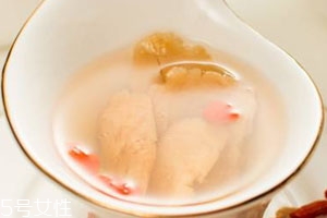 吃红参时能喝红茶吗,请问吃了红参能喝茶吗