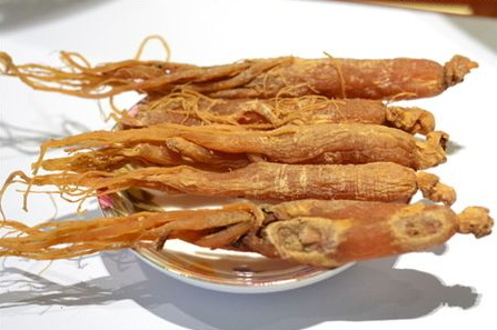 红参枸杞红枣泡酒配方大全,枸杞红参泡酒的功效