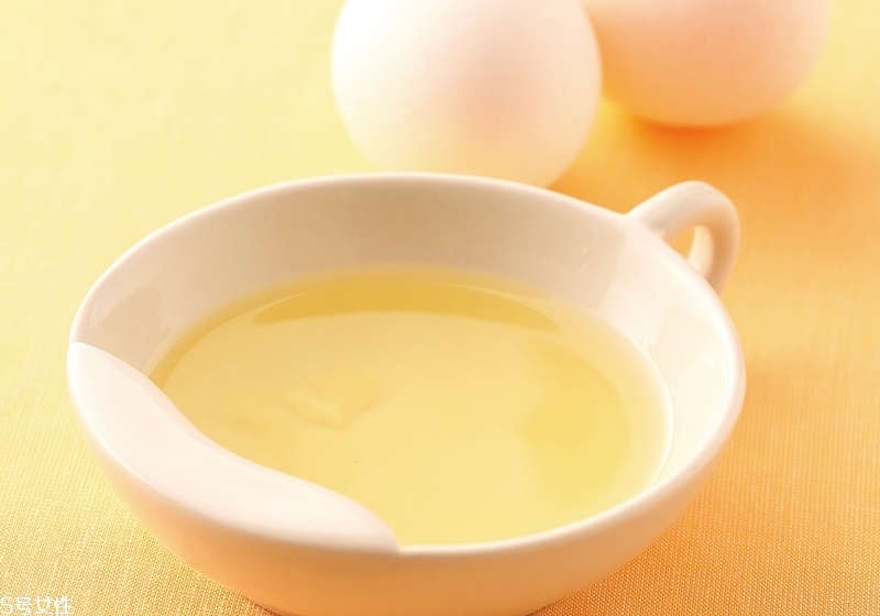 戚风蛋糕打发蛋白技巧,打发蛋白的技巧