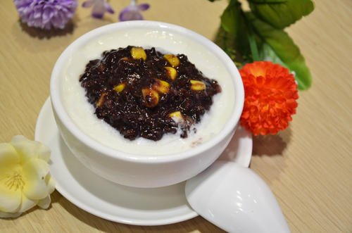 为什么双皮奶蒸出来还是水,双皮奶是水开了再蒸吗