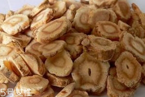 沙参黄芪可以一起炖吗,北沙参和黄芪可以一起煮吗 沙参黄芪可以一起炖吗,北沙参和黄芪可以一起煮吗