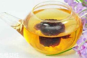 胖大海可以和蜂蜜一起泡水喝吗?,胖大海可以跟蜂蜜一起泡水喝吗