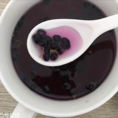 黑枸杞怎么样吃,正宗黑枸杞是什么样子