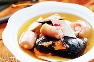 土茯苓和什么煲汤最好,土茯苓可以跟什么一起煲汤 土茯苓和什么煲汤最好,土茯苓可以跟什么一起煲汤