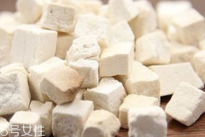 茯苓什么时候吃好,茯苓适合什么季节吃 茯苓什么时候吃好,茯苓适合什么季节吃