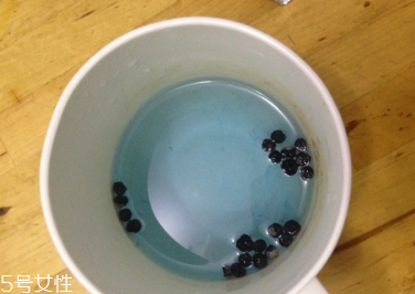 黑枸杞怎么样吃,正宗黑枸杞是什么样子