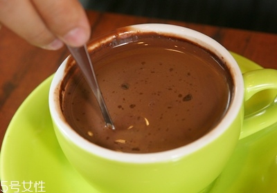 热巧克力怎么喝,热巧克力饮品的做法