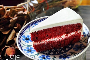 红丝绒蛋糕在哪买,网红红丝绒蛋糕图片