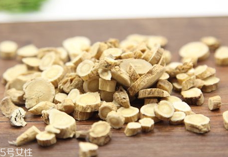 党参黄芪什么人不能吃,黄芪什么人不能吃