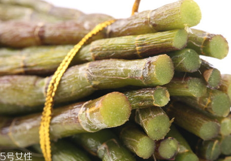 铁皮石斛泡酒方法,铁皮石斛怎样泡酒最好呢