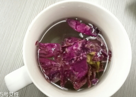 玫瑰花泡水好喝吗,玫瑰花泡水喝有什么用