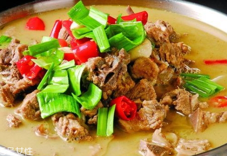 羊肉火锅的做法 最正宗的做法,羊肉火锅的做法及配料