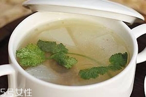 牛骨汤为什么不白,为什么牛骨头汤不白