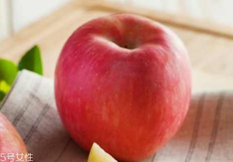 糖心苹果要削皮吗,糖心苹果切开什么样