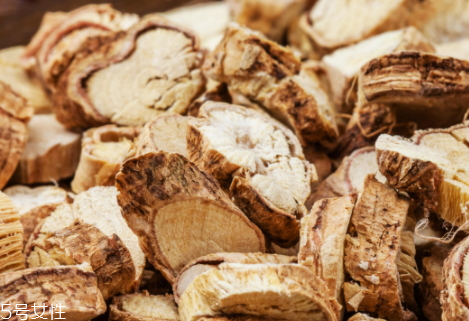 牛大力泡酒有什么功效及治疗作用,大力牛泡酒用什么材料 牛大力泡酒有什么功效及治疗作用,大力牛泡酒用什么材料