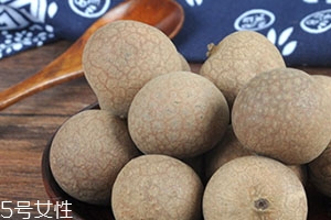 龙眼有什么作用和功效,龙眼的功效和作用及食用方法 龙眼有什么作用和功效,龙眼的功效和作用及食用方法